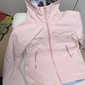 Arc'teryx Beta LT Hooded Hardshell Jacket, Size M